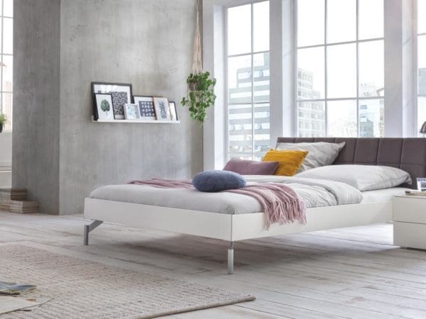 Tondo Malta Bett – Movie-Line Star 16