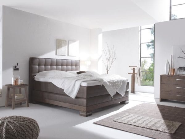 Lille Otino Boxspringbett – Massiva
