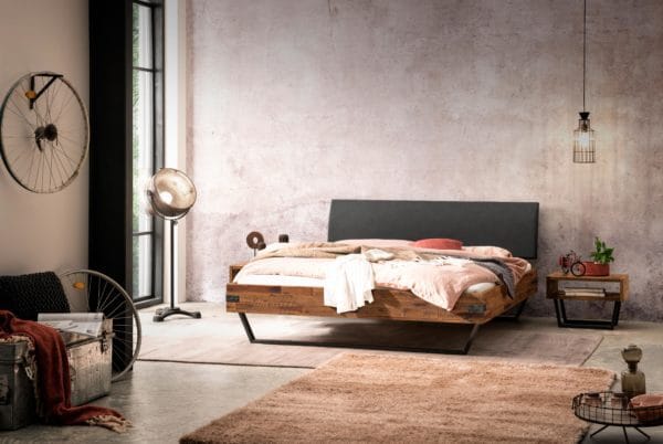 Lecona Bett - Industrial-Loft