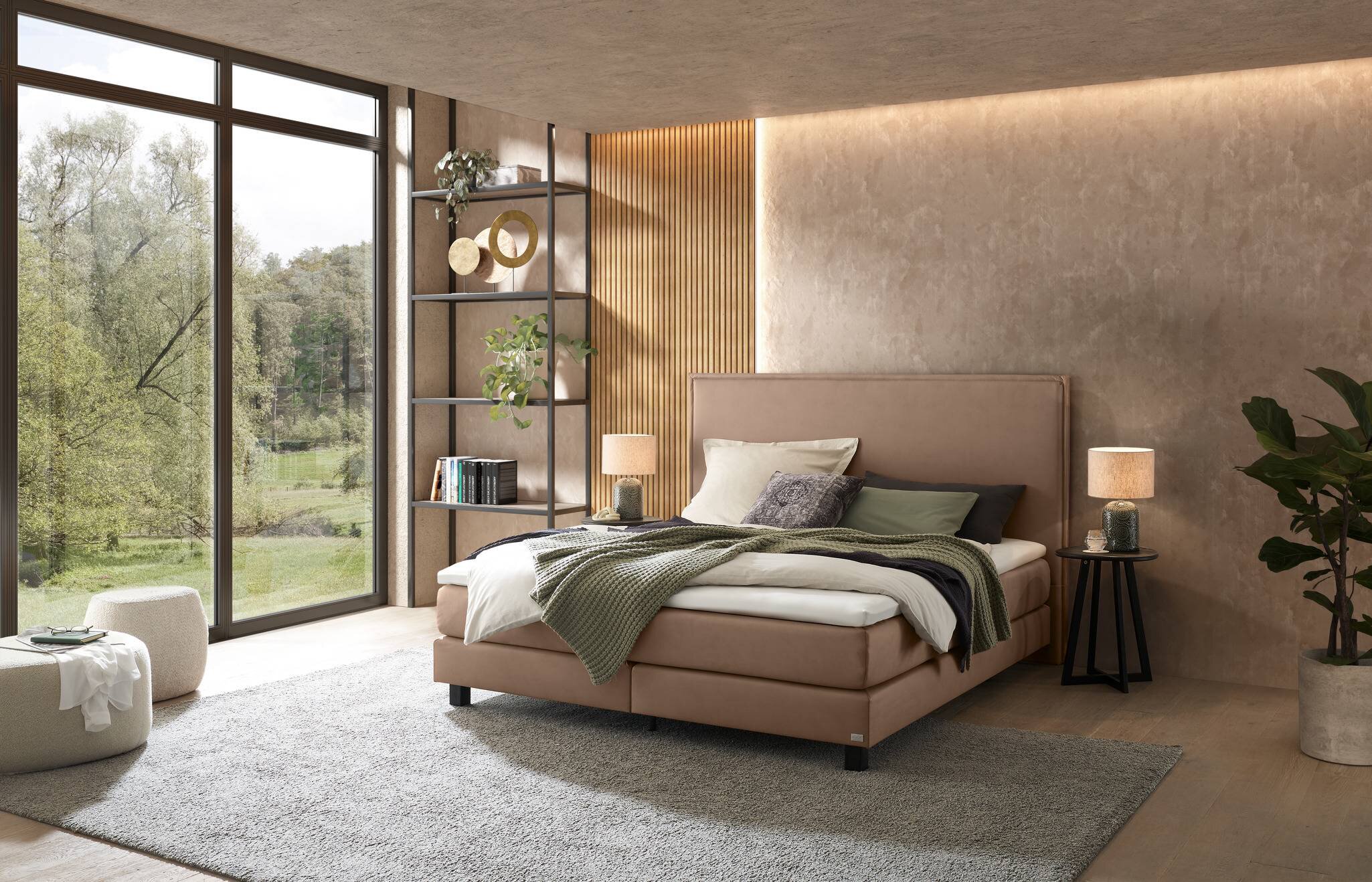 Comfort Boxspringbett Box Modern 18 mit Tess Füssen, Fiona Kopfteil und Roy Nachttisch