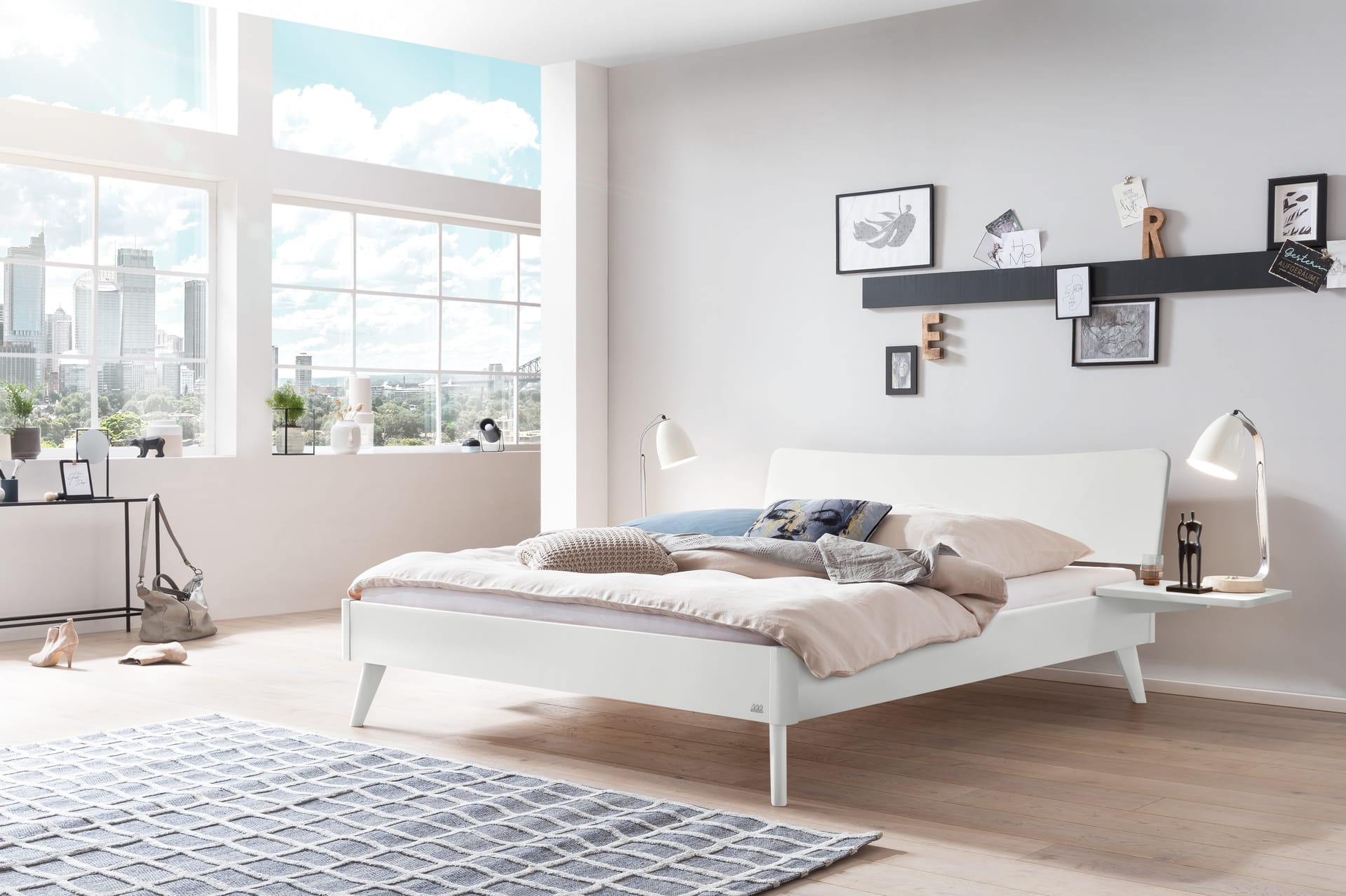 Caluso Bett – Lounge